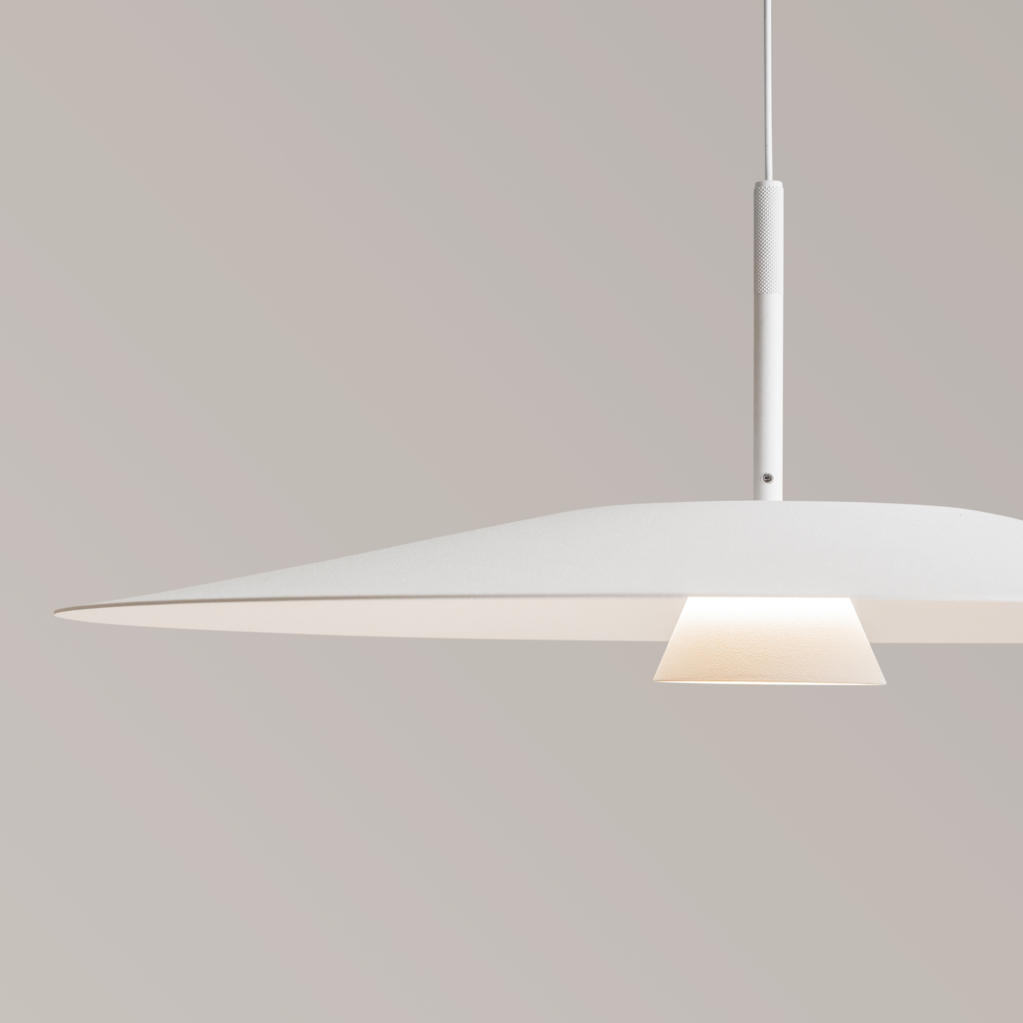Подвесной светильник Maytoni MOD352PL-L10W3K1 by Maytoni — дизайнерская мебель, свет и декор Made Sense