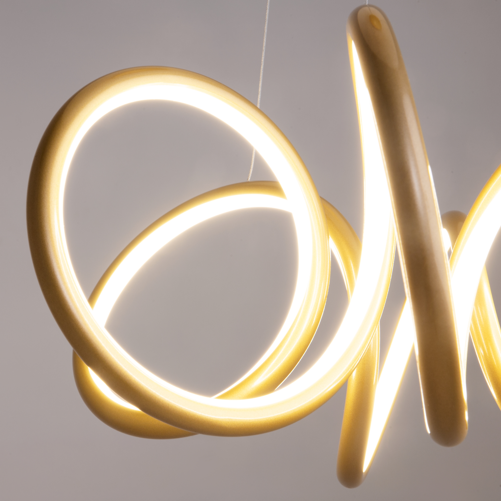 Подвесной светильник Maytoni MOD241PL-L60BSK - изображение 3