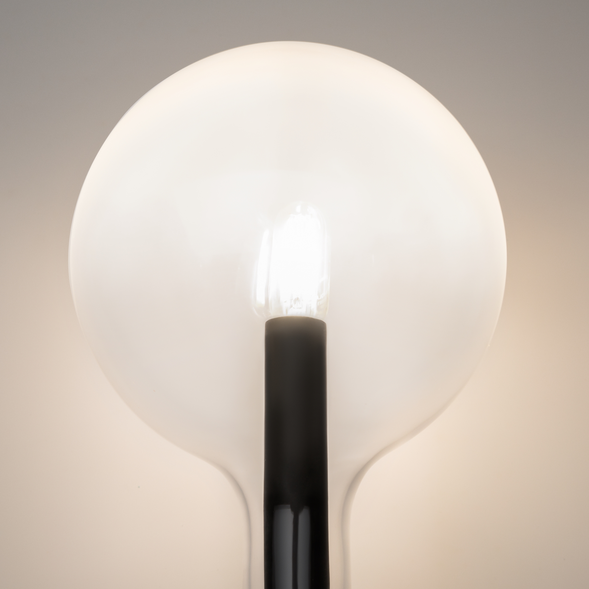 Настенный светильник (бра) Maytoni MOD333WL-01B - изображение 9