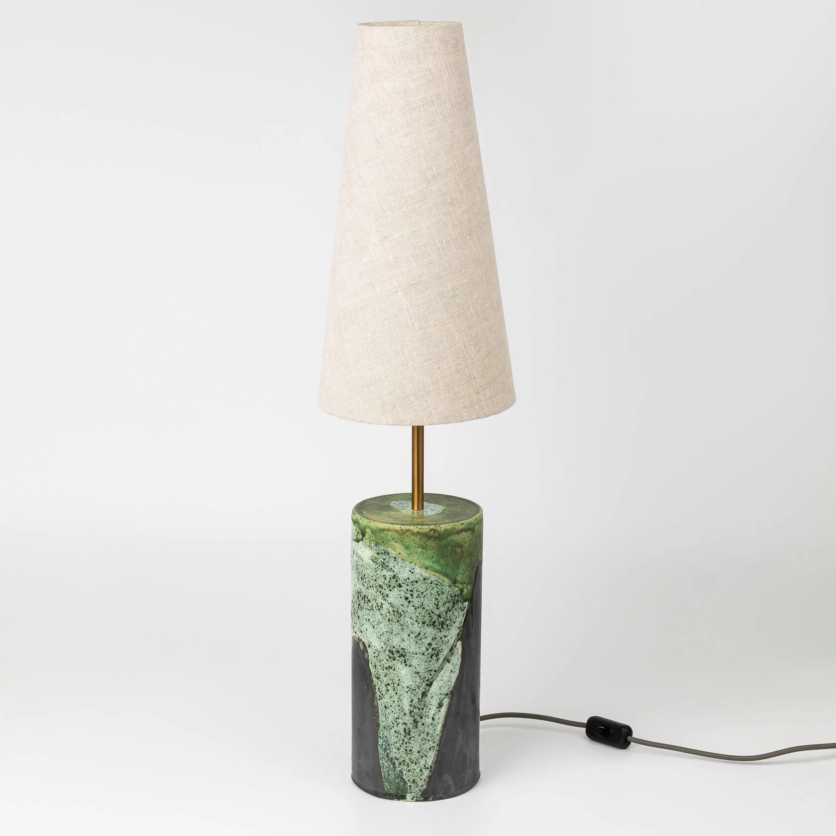 Лампа настольная TAIGA 