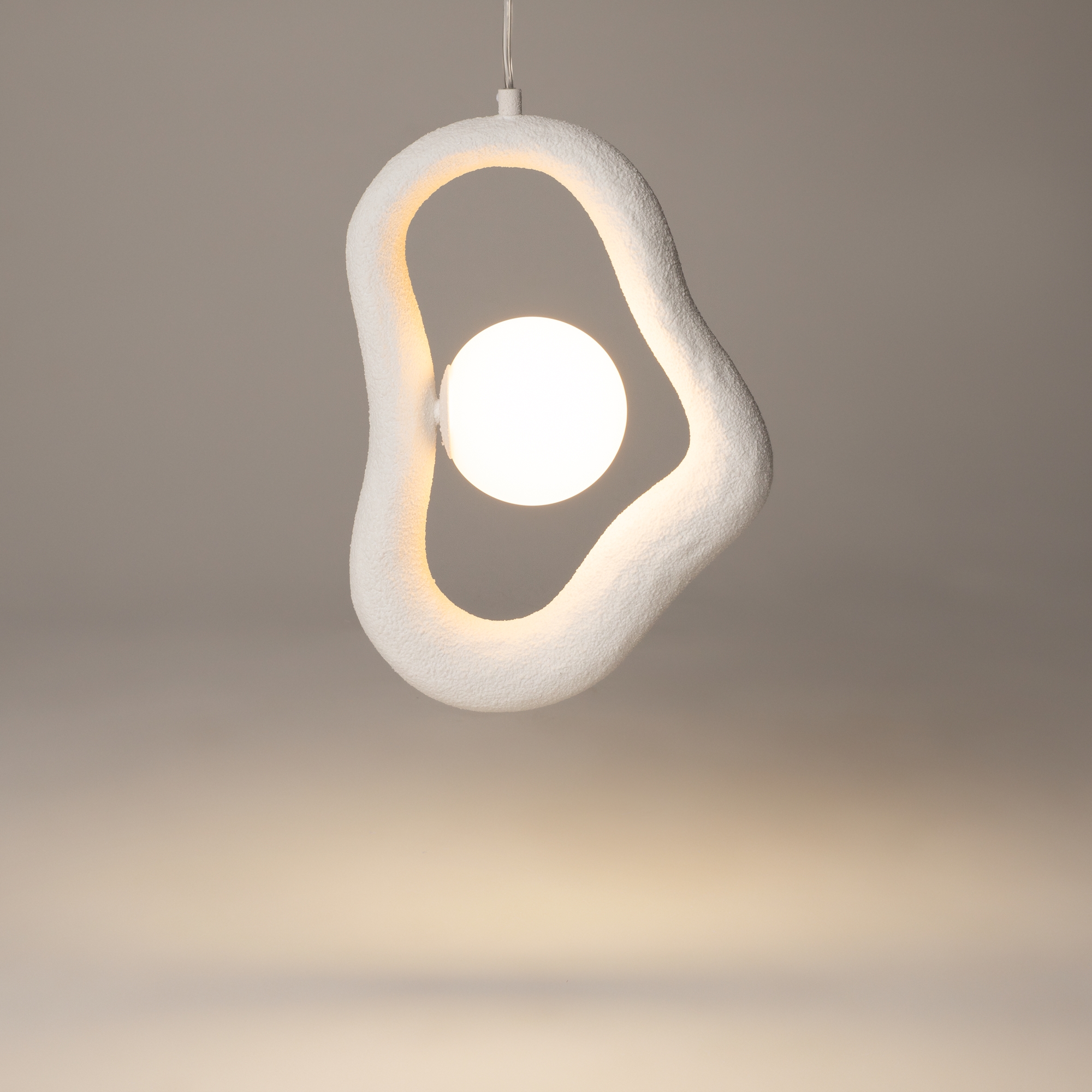 Подвесной светильник Maytoni MOD380PL-01W - изображение 9