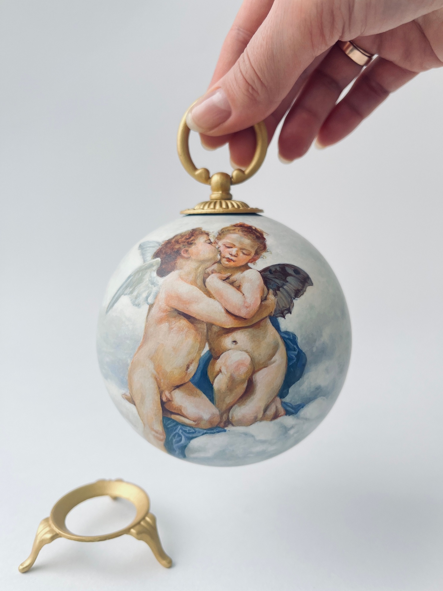 Коллекционный шар по мотивам картины Уильяма-Адольфа Бугро  «Амур и Психея» 1890 - изображение 2