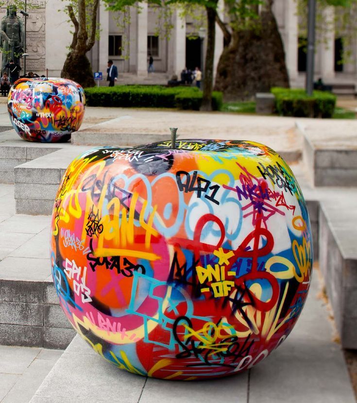 Apple Graffiti by BULL & STEIN — дизайнерская мебель, свет и декор Made Sense