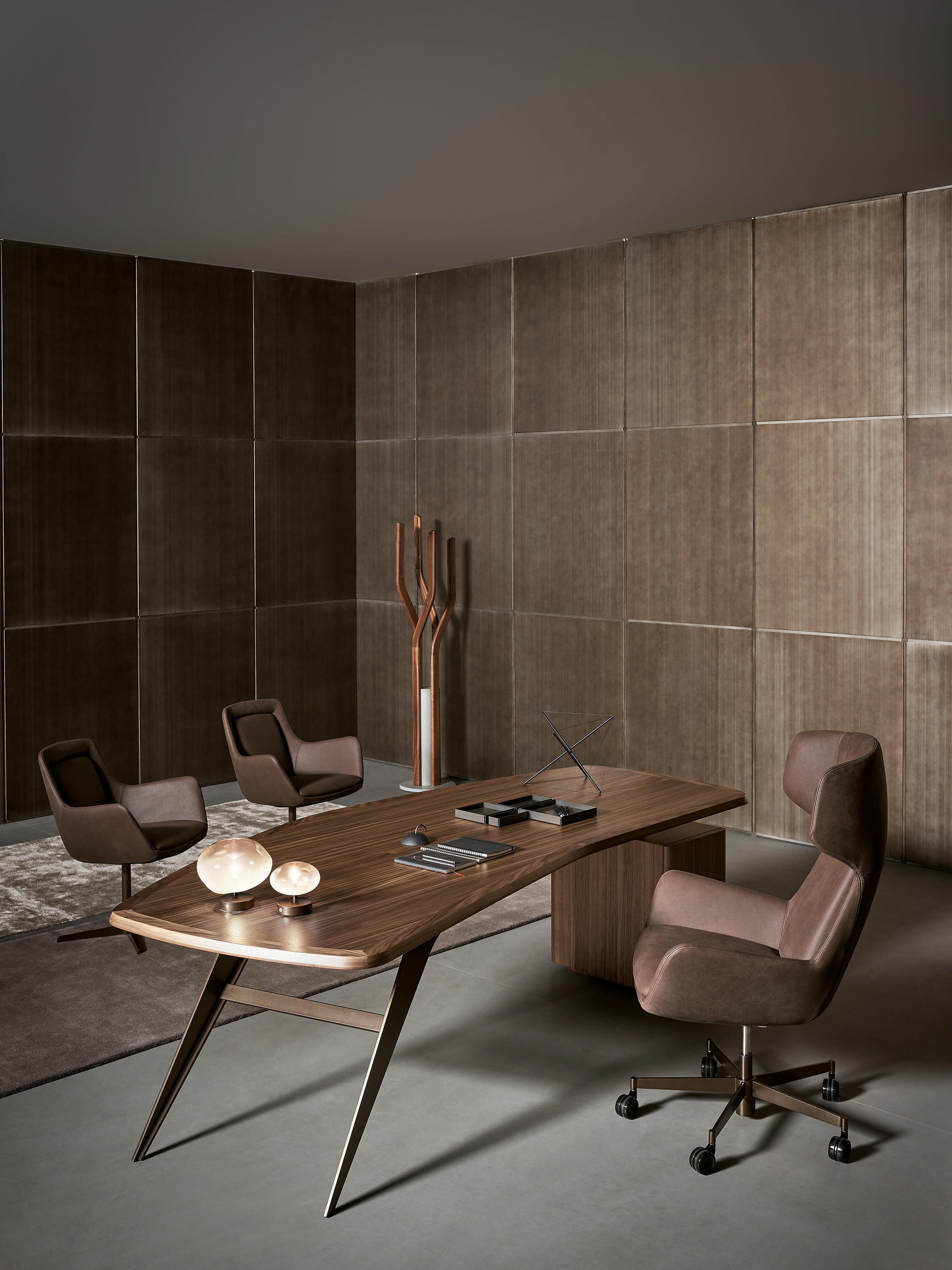 Стол Diver by Bonaldo — дизайнерская мебель, свет и декор Made Sense