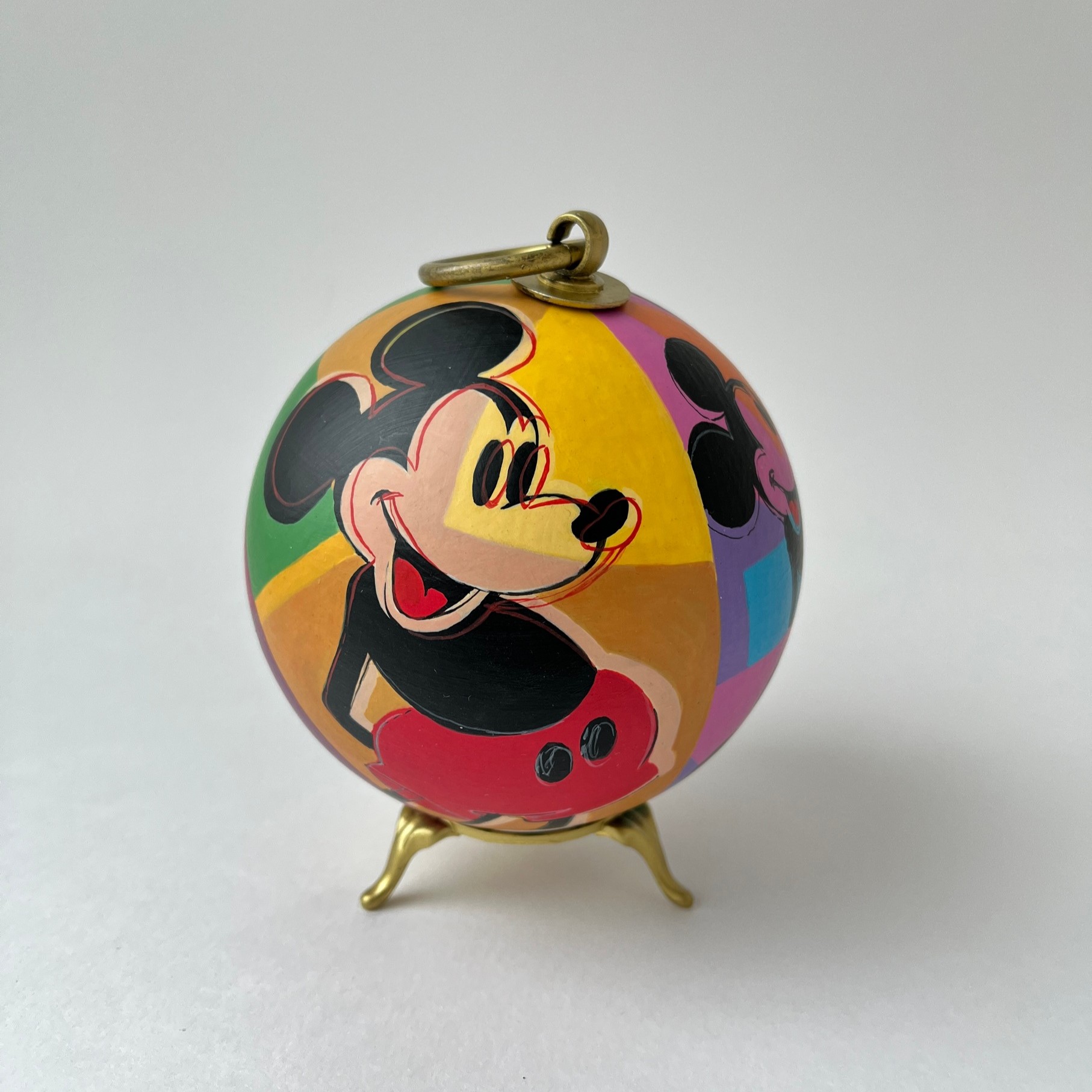 Коллекционный шар по мотивам картины Энди Уорхола «Микки Маус 265» 