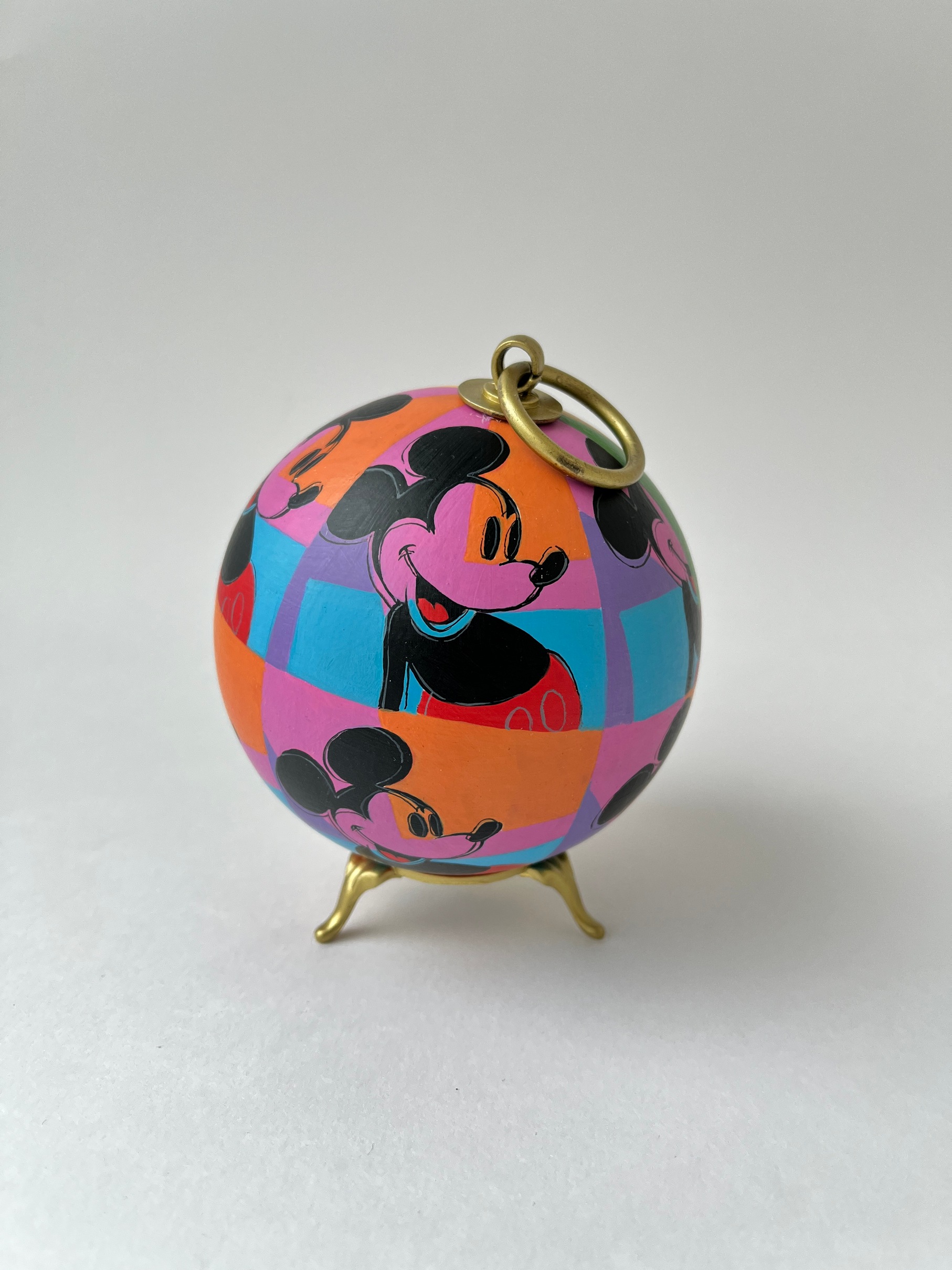 Коллекционный шар по мотивам картины Энди Уорхола «Микки Маус 265» - изображение 4