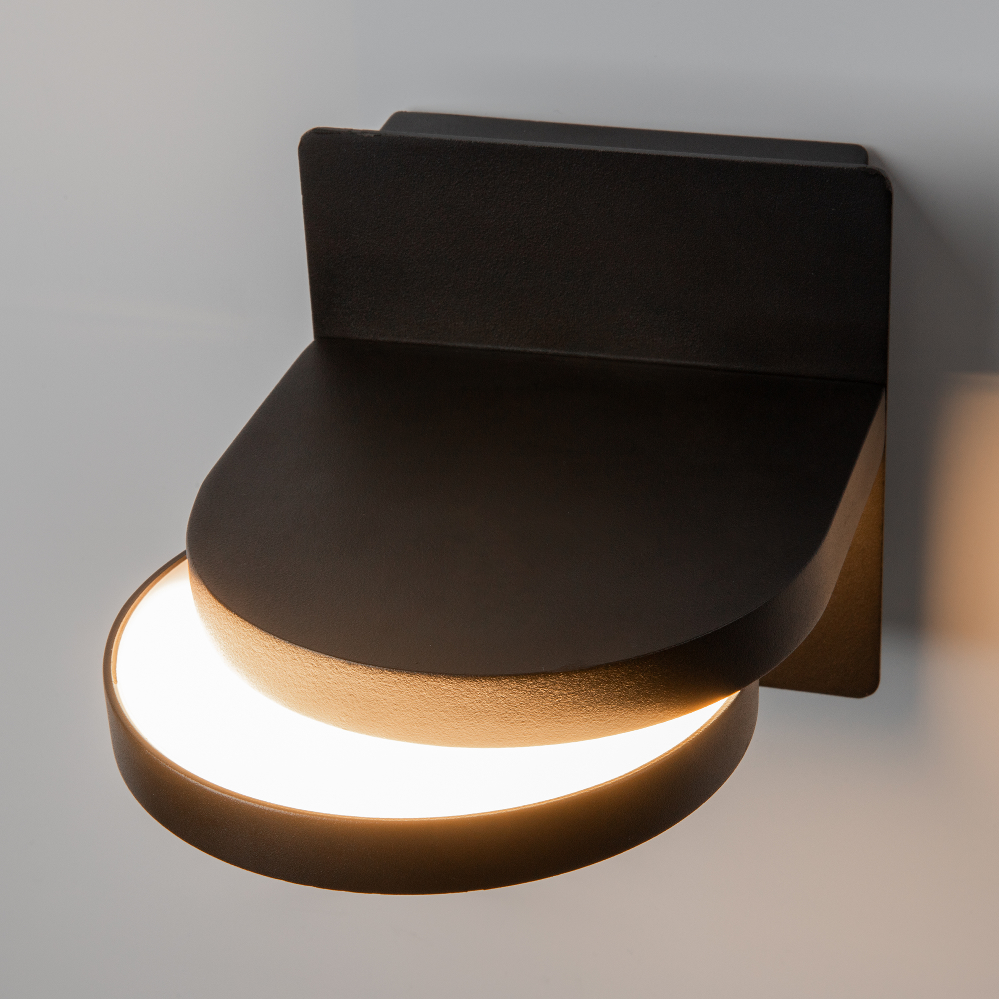 Настенный светильник (бра) Maytoni MOD354WL-L12B3K - изображение 2