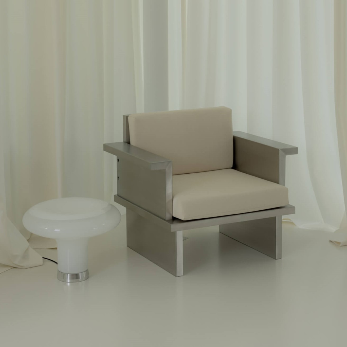 Кресло Ula Armchair by KOS STUDIO — дизайнерская мебель, свет и декор Made Sense