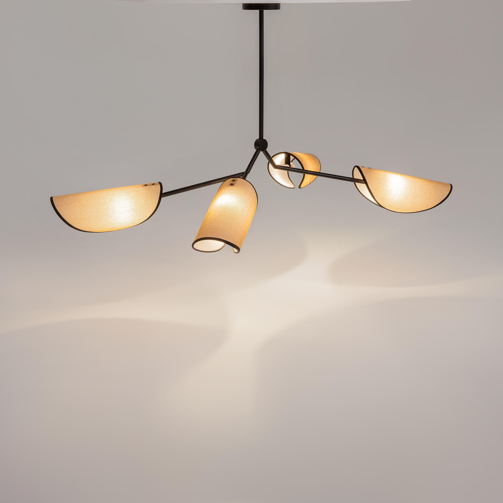 Подвесной светильник Maytoni MOD225PL-04B - изображение 3