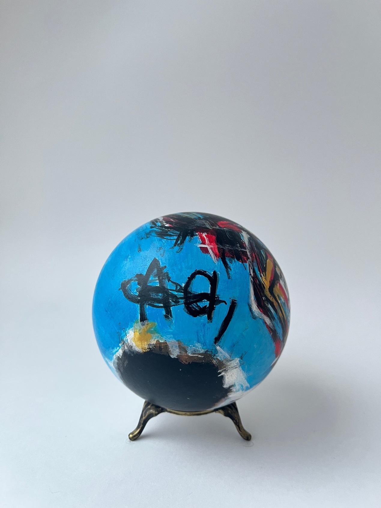 Коллекционный шар по мотивам картины Жана-Мшеля Баския «Untitled» - изображение 6