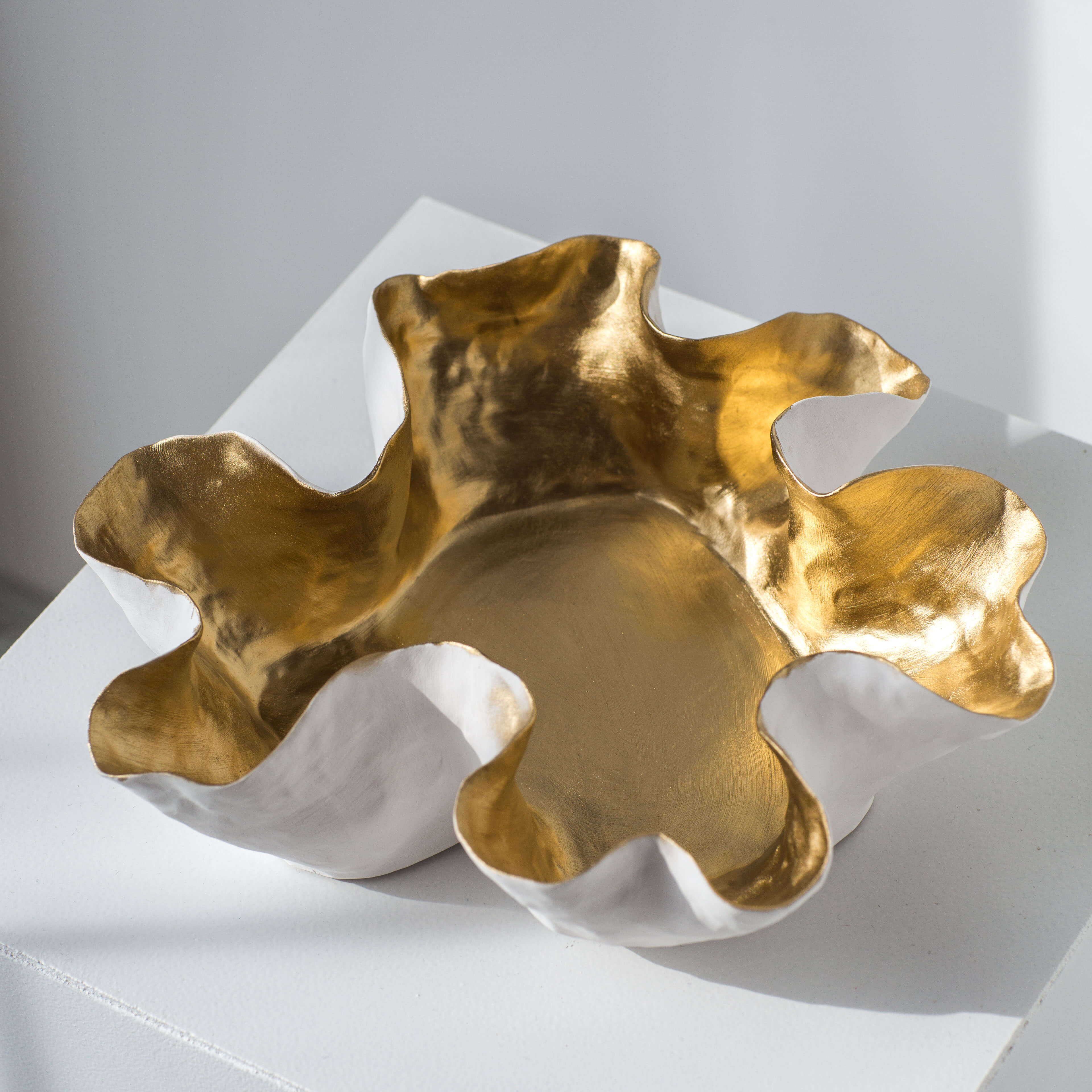 Скульптурная ваза "Golden Duo" by Ирина Дукина — дизайнерская мебель, свет и декор Made Sense
