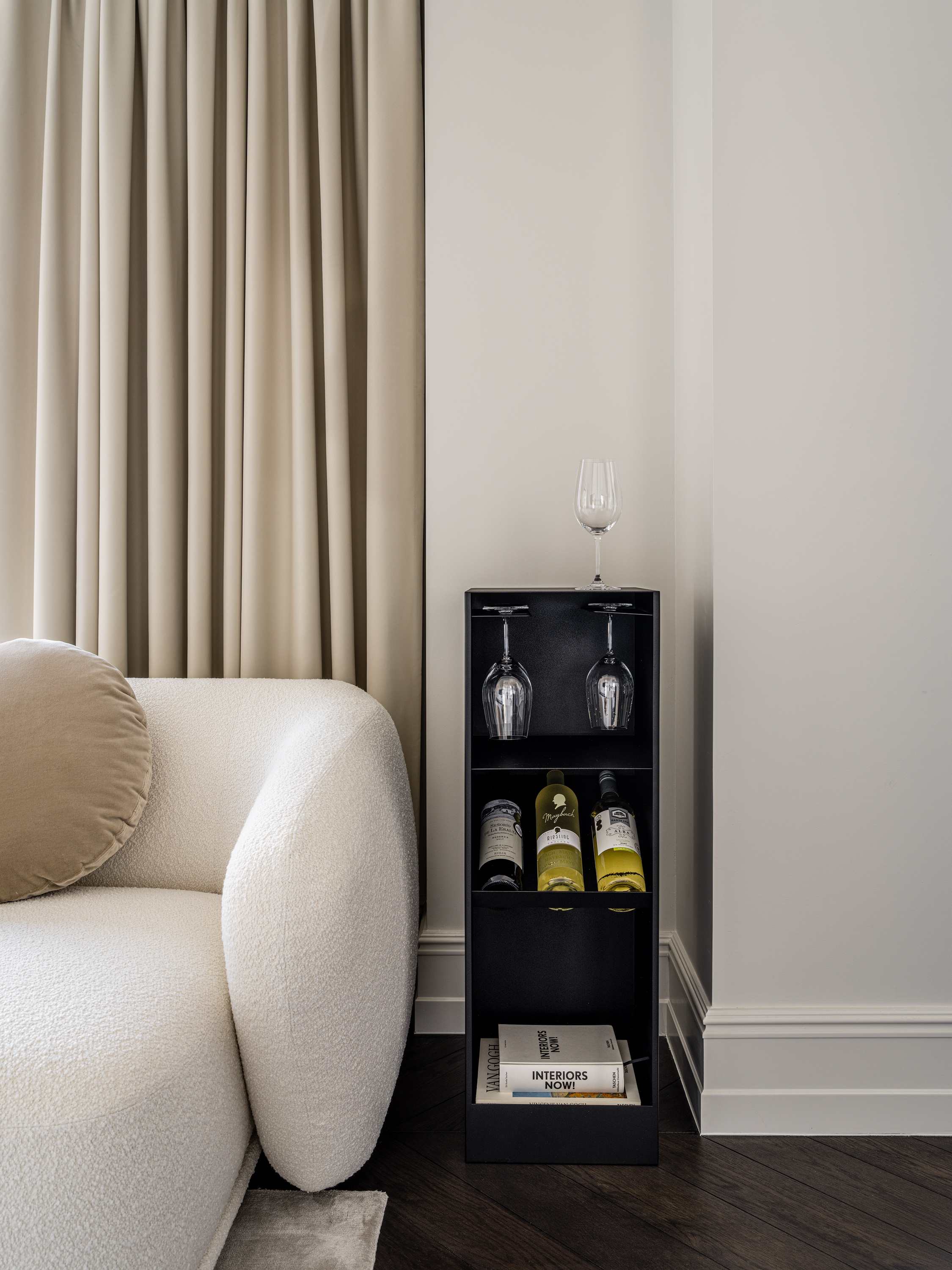 Постамент-бар BASI - изображение 1