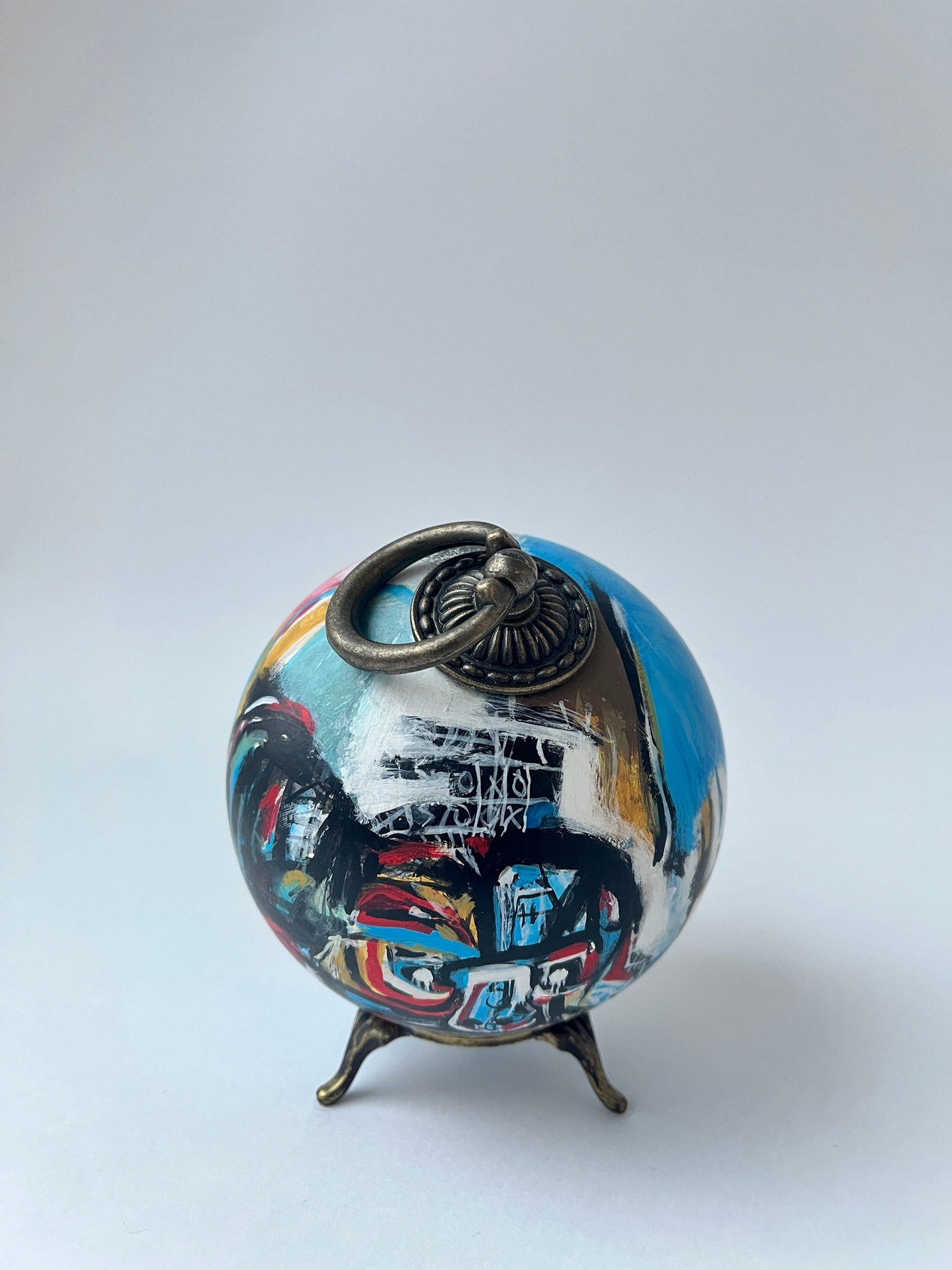 Коллекционный шар по мотивам картины Жана-Мшеля Баския «Untitled» - изображение 5