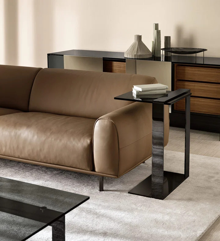 Столик Joliet by Tonelli Design — дизайнерская мебель, свет и декор Made Sense