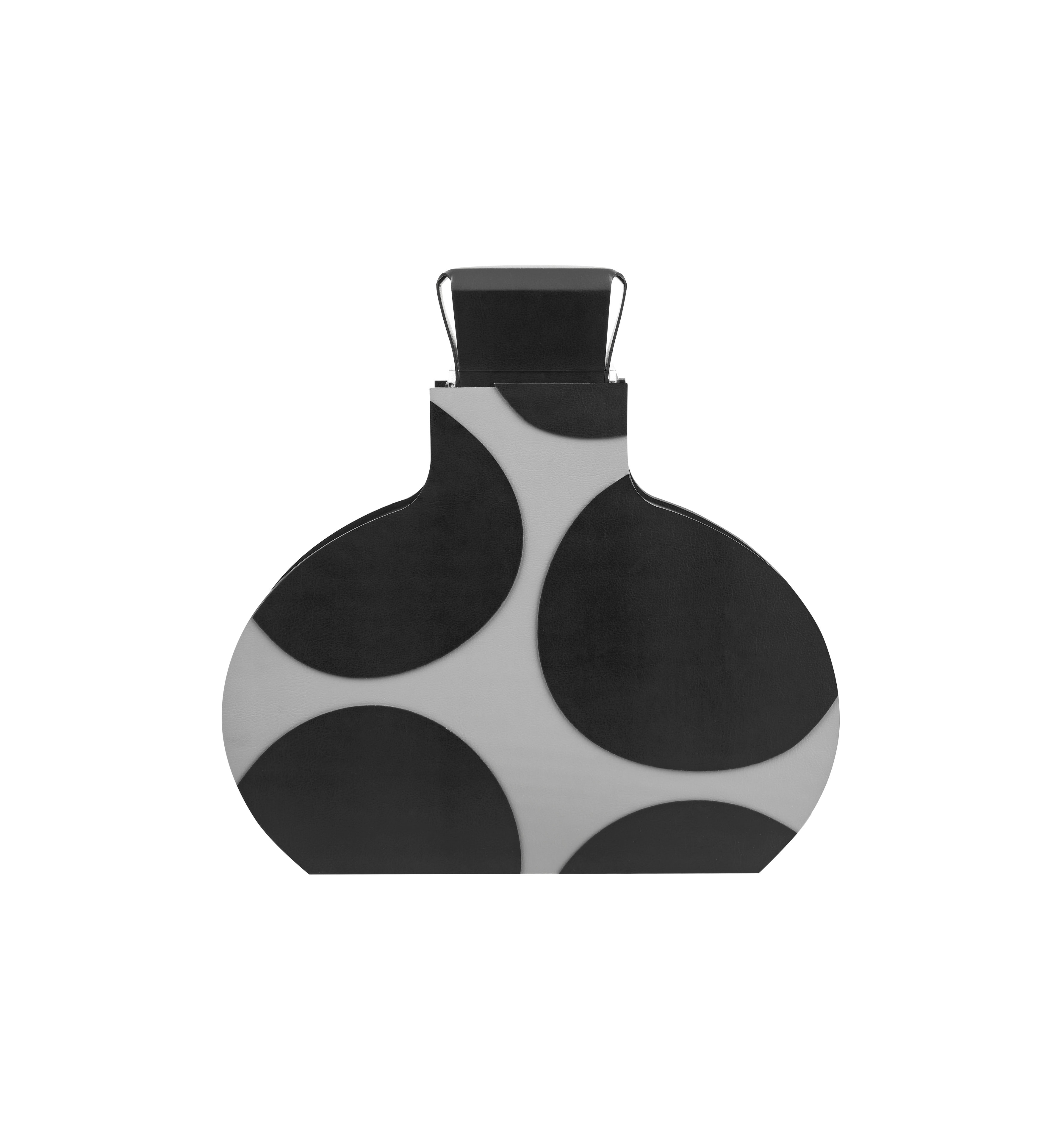 Ваза Otto Mod. 1.1  (01-Black/03-Grey) by ADJ STYLE — дизайнерская мебель, свет и декор Made Sense