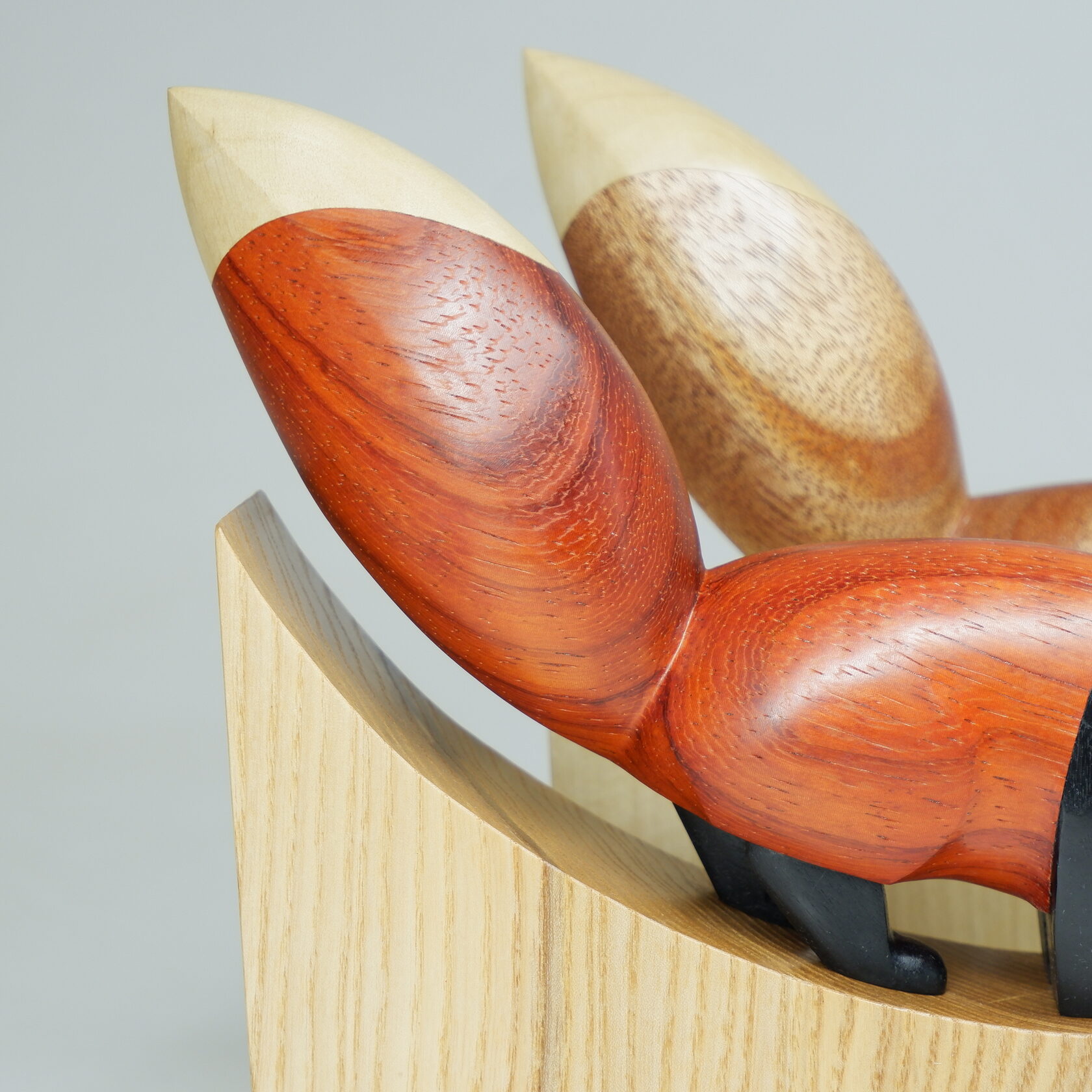 Настольный декор Огненная Лисица - изображение 7