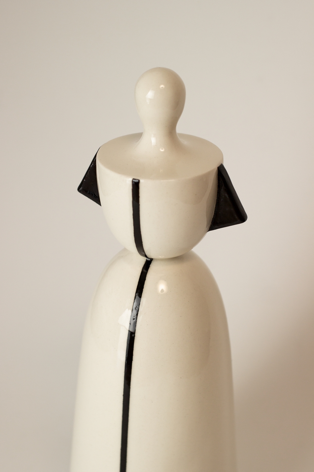 Figurine 01 by CHOO CERAMICS — дизайнерская мебель, свет и декор Made Sense