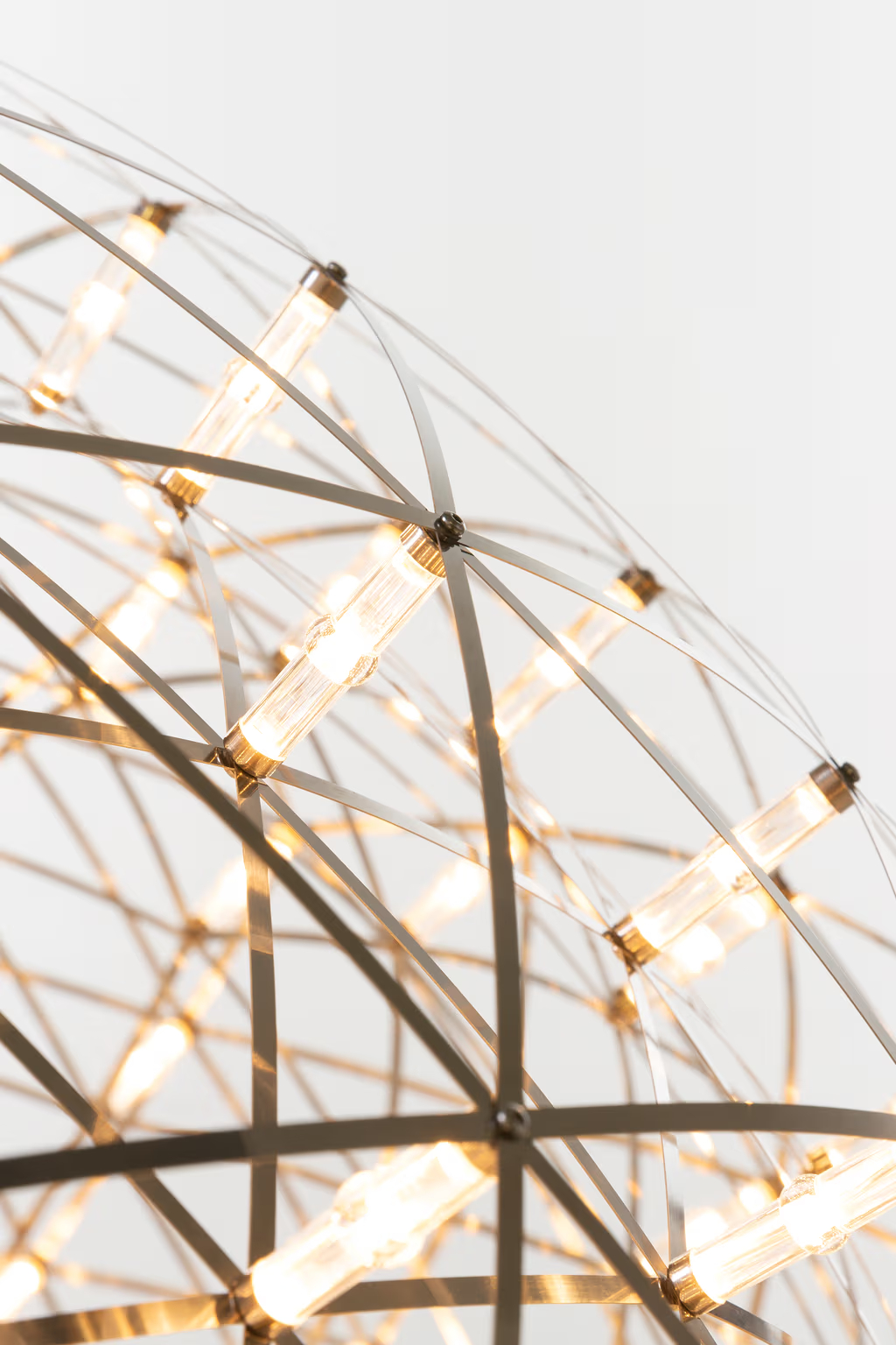Напольный светильник Raimond II Tensegrity by Moooi — дизайнерская мебель, свет и декор Made Sense