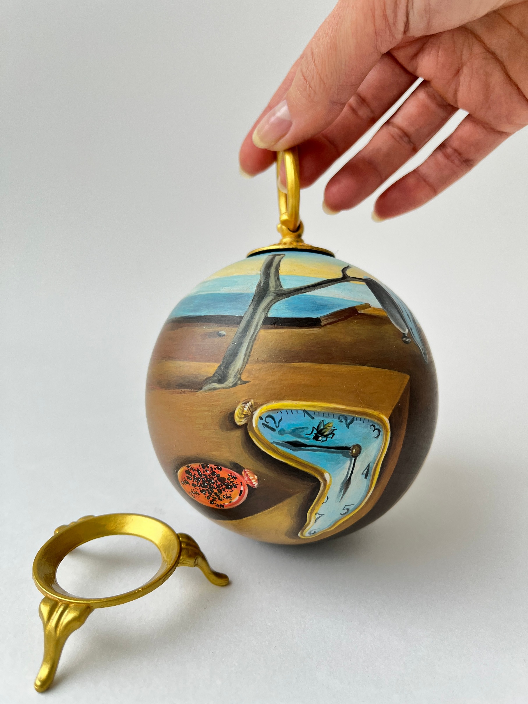 Коллекционный шар по мотивам картины Сальвадора Дали «Постоянство памяти» - изображение 1