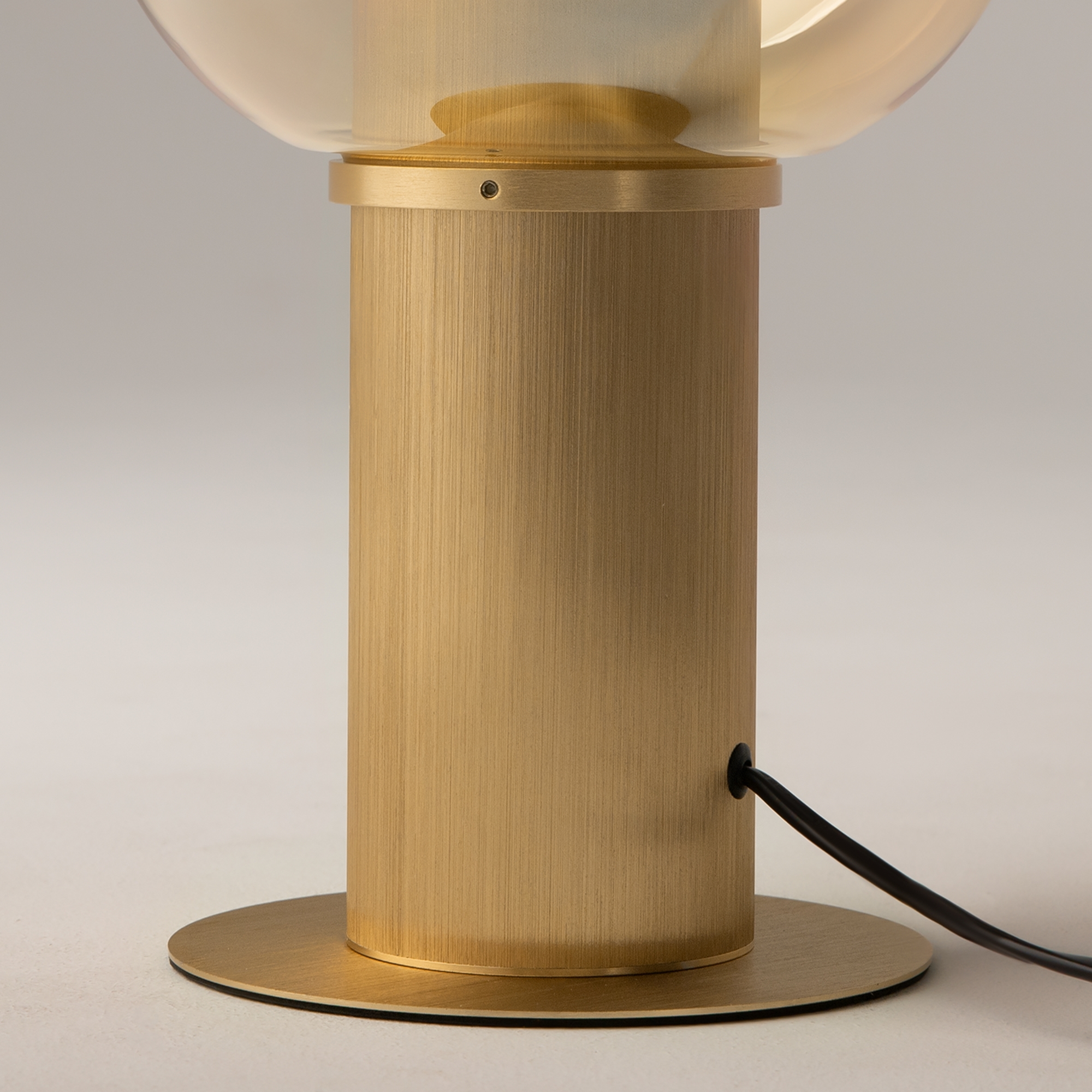 Настольный светильник Maytoni MOD414TL-01G - изображение 4