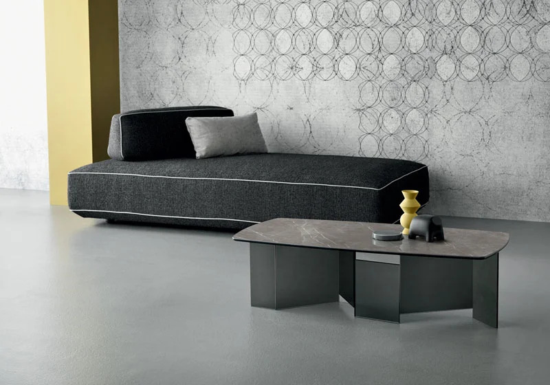 Столик Metropolis by Tonelli Design — дизайнерская мебель, свет и декор Made Sense