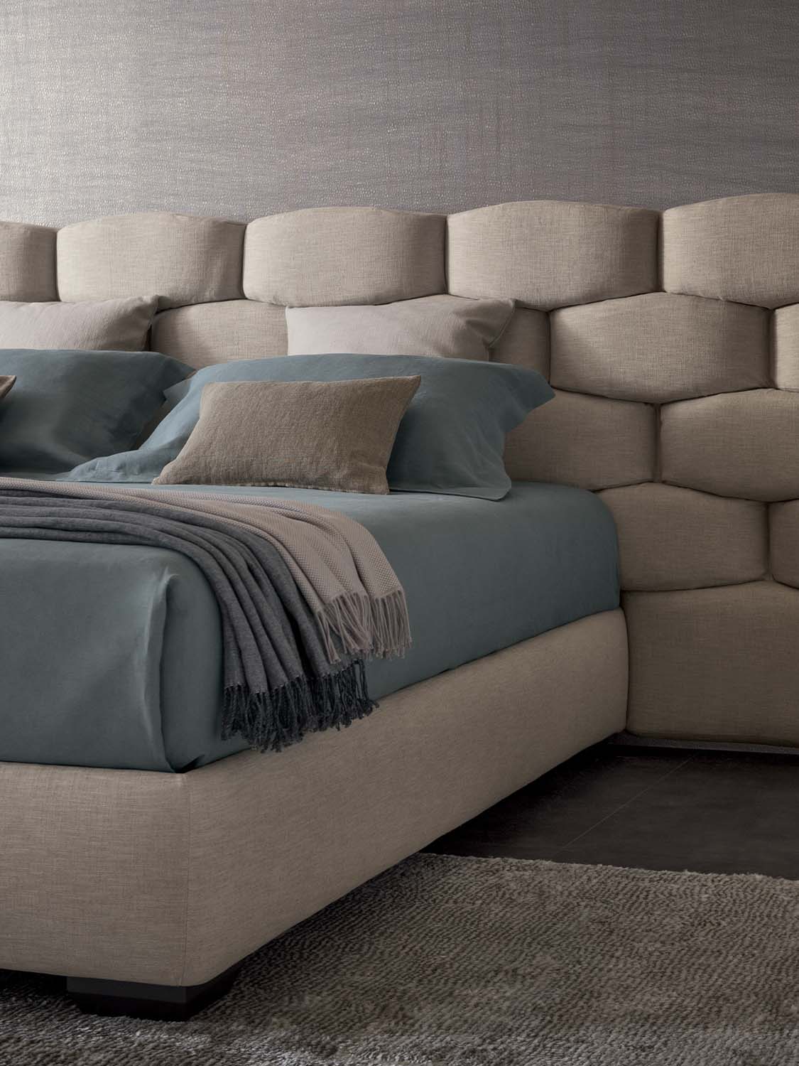 Кровать Majal Wide Headboard by FLOU — дизайнерская мебель, свет и декор Made Sense
