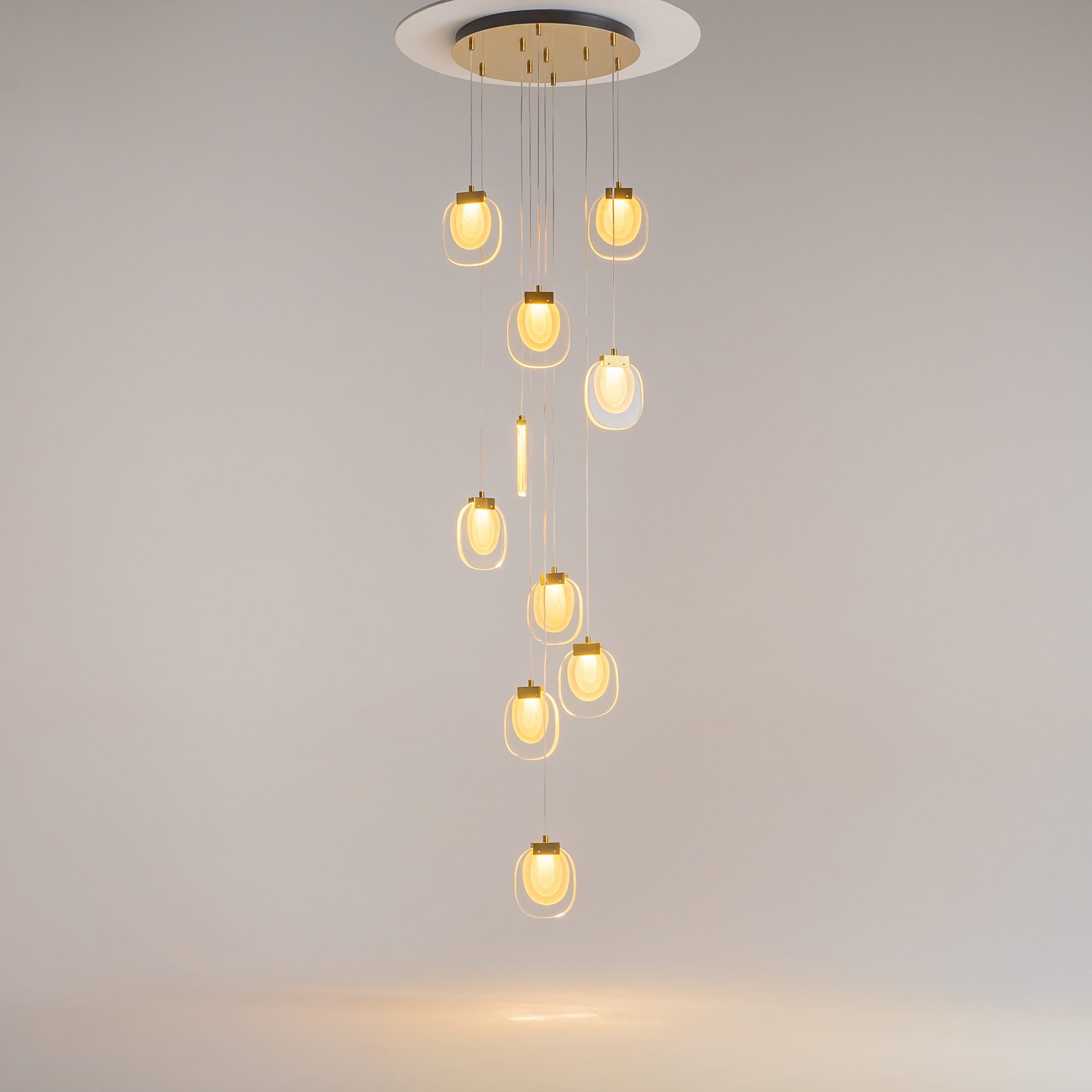 Подвесной светильник Maytoni MOD367PL-L30BBSK - изображение 8