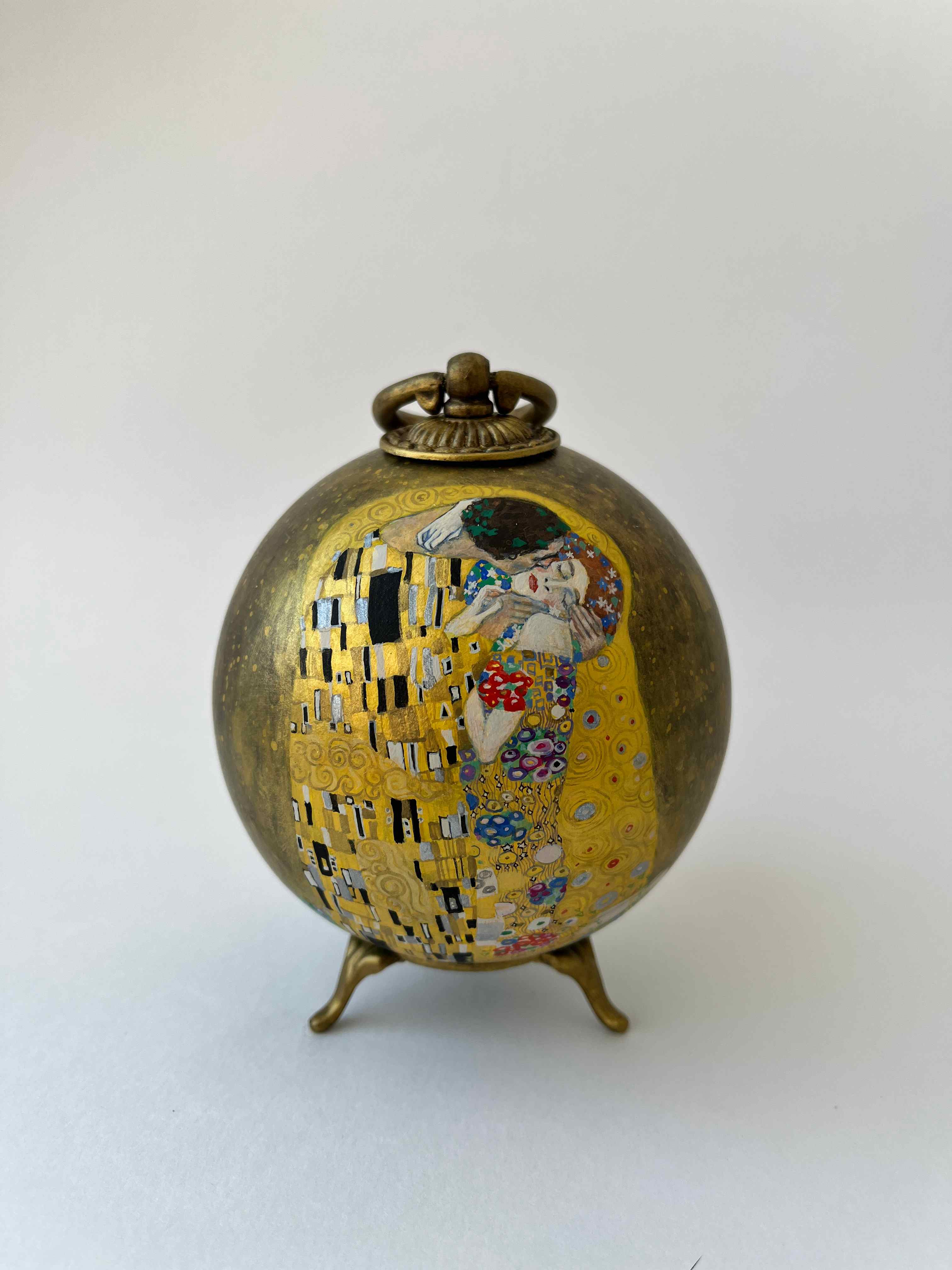 Коллекционный шар по мотивам картины Густава Климта «Поцелуй» - изображение 4