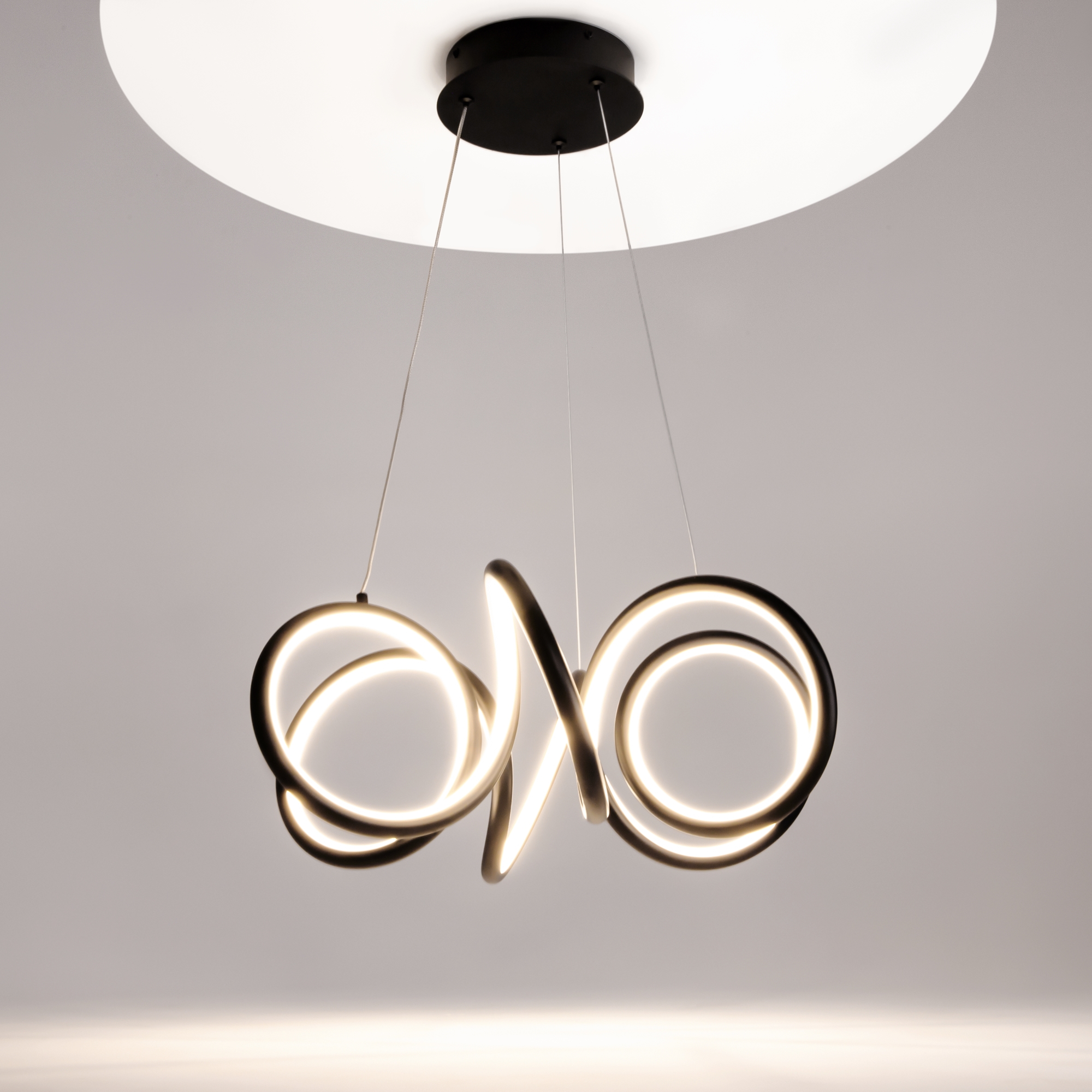 Подвесной светильник Maytoni MOD241PL-L60BK - изображение 3