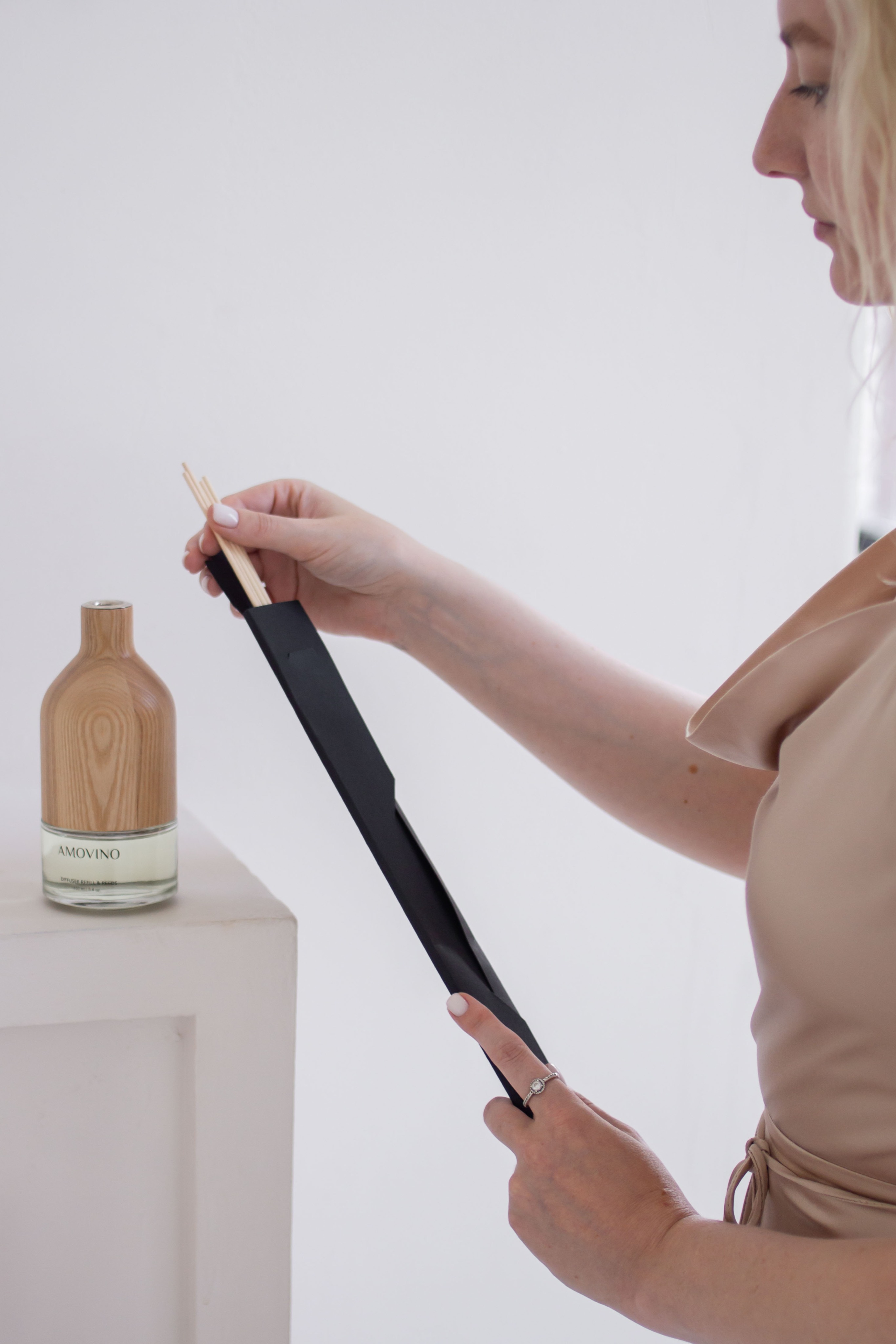 Интерьерный диффузор c палочками AMOVINO/ 4 аромата, светлый ясень - изображение 2