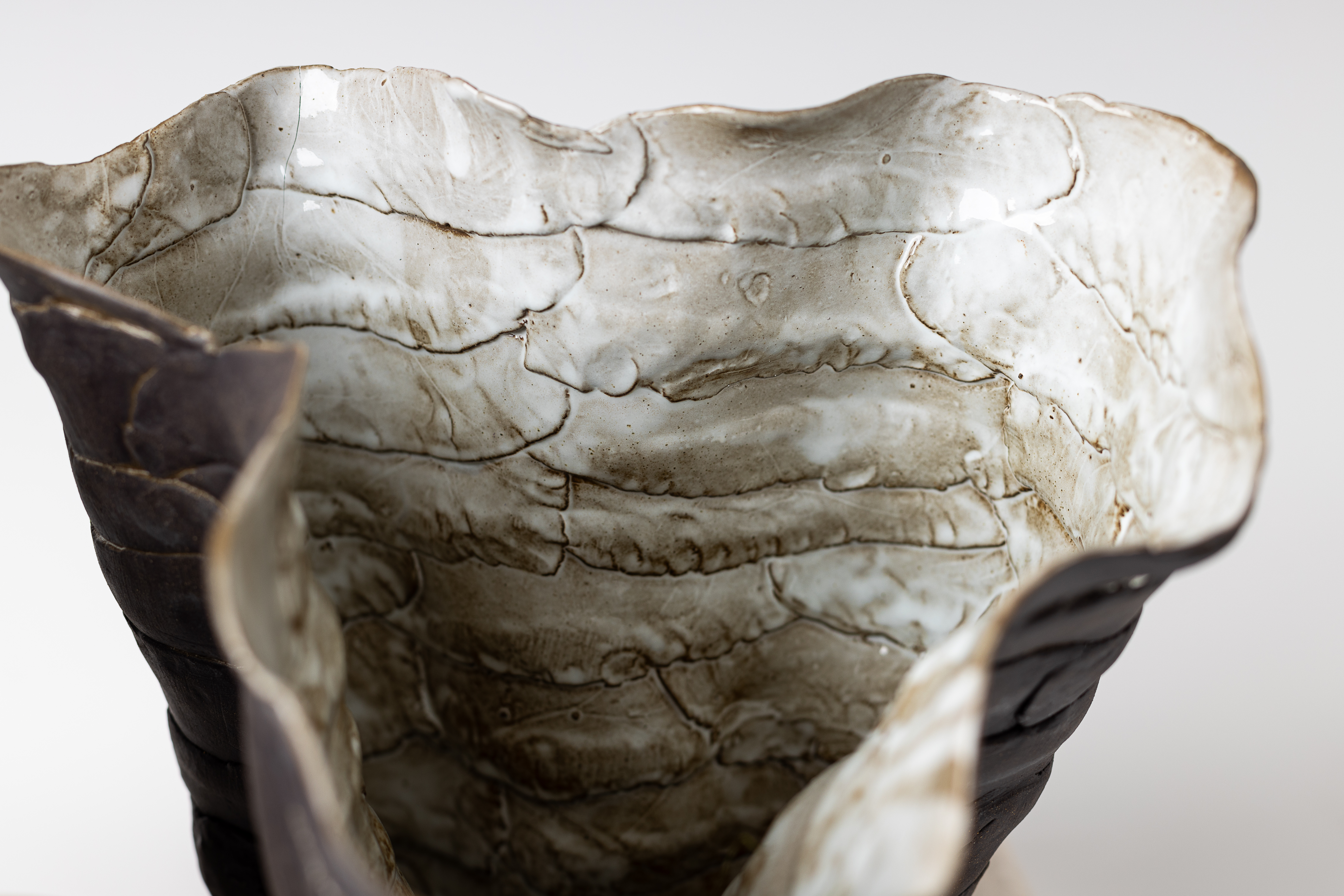 Ваза Изгибы парные by Ceramum — дизайнерская мебель, свет и декор Made Sense