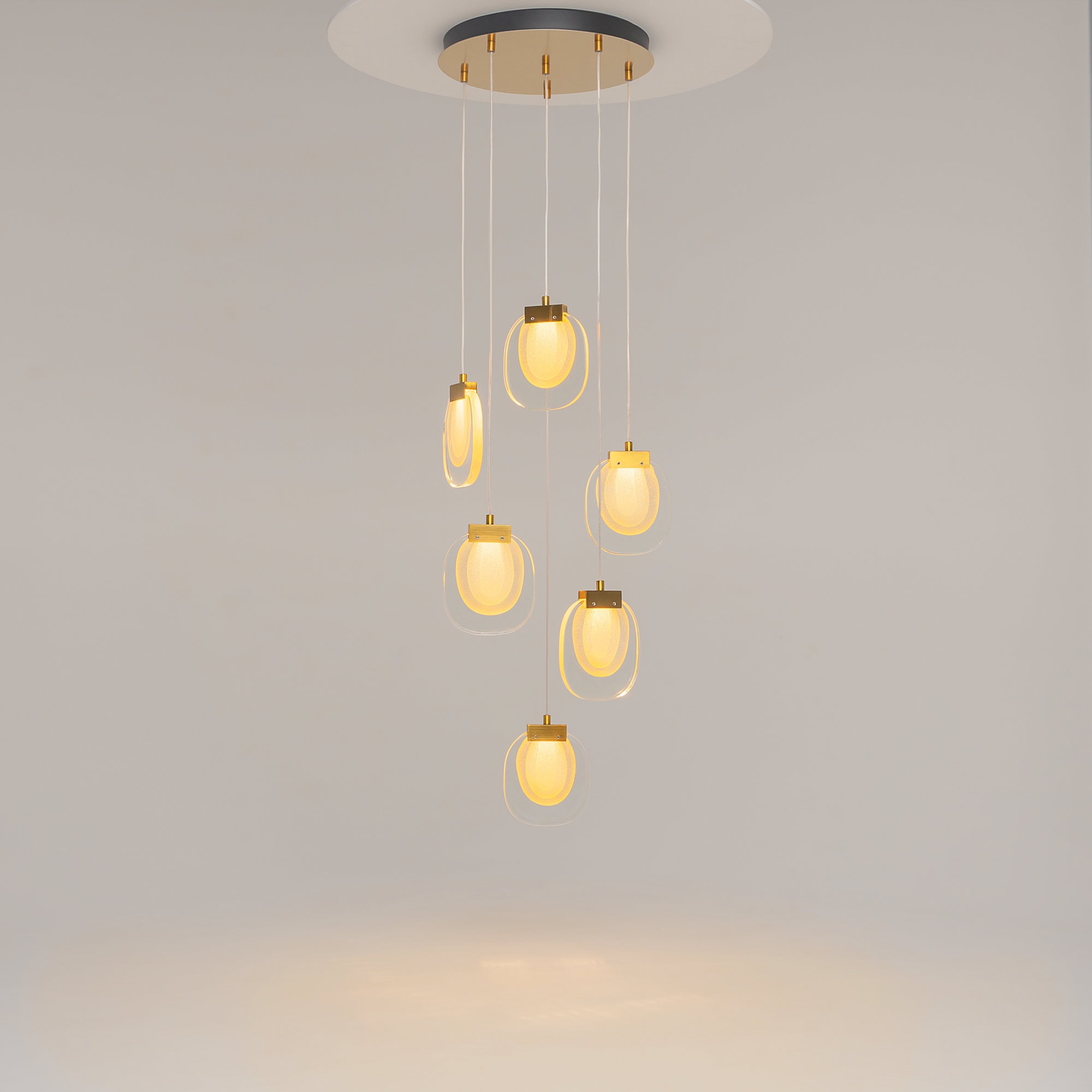 Подвесной светильник Maytoni MOD367PL-L18BBSK - изображение 4