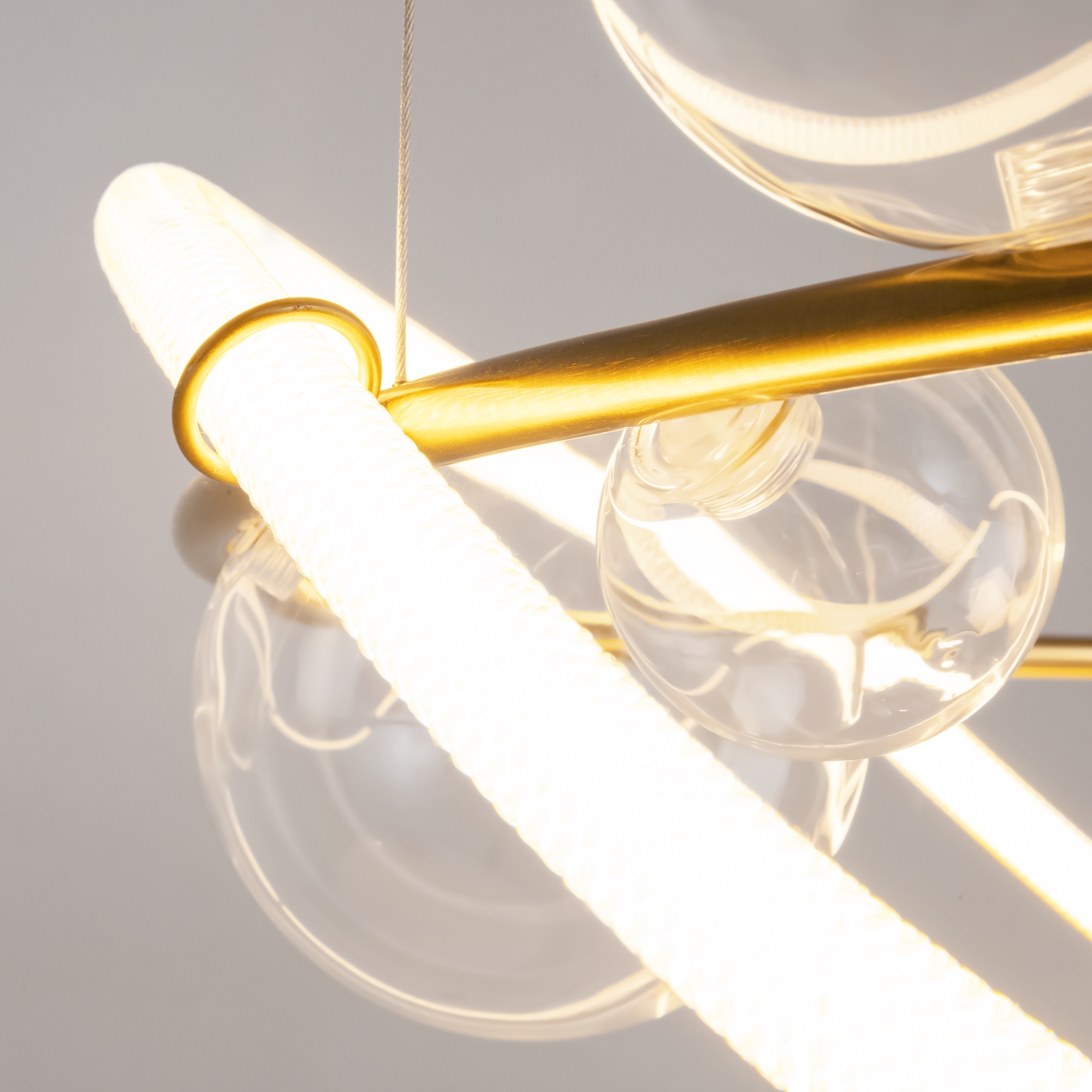 Подвесной светильник Maytoni MOD289PL-L44BS3K - изображение 3