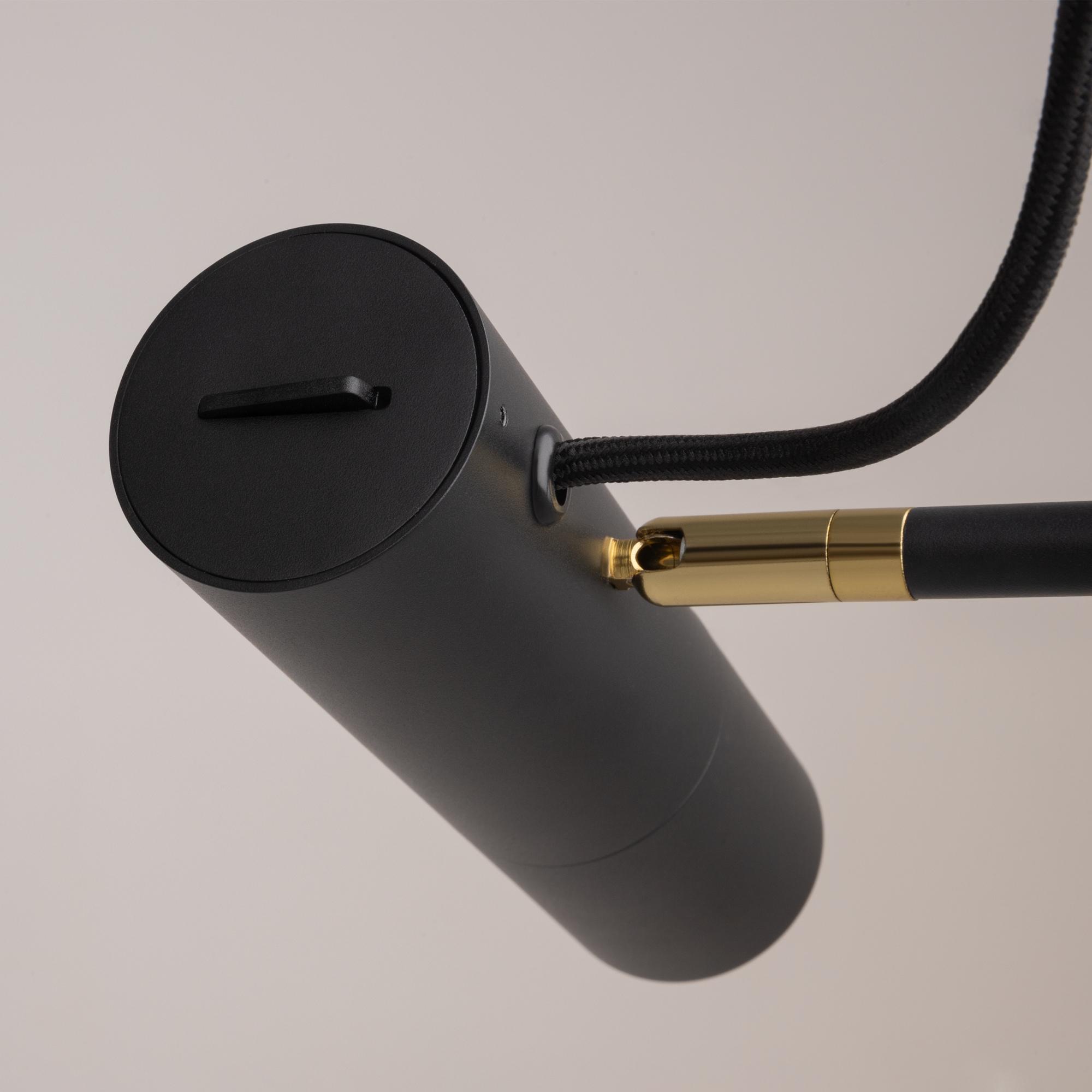 Напольный светильник (торшер) Maytoni MOD129FL-01B - изображение 7