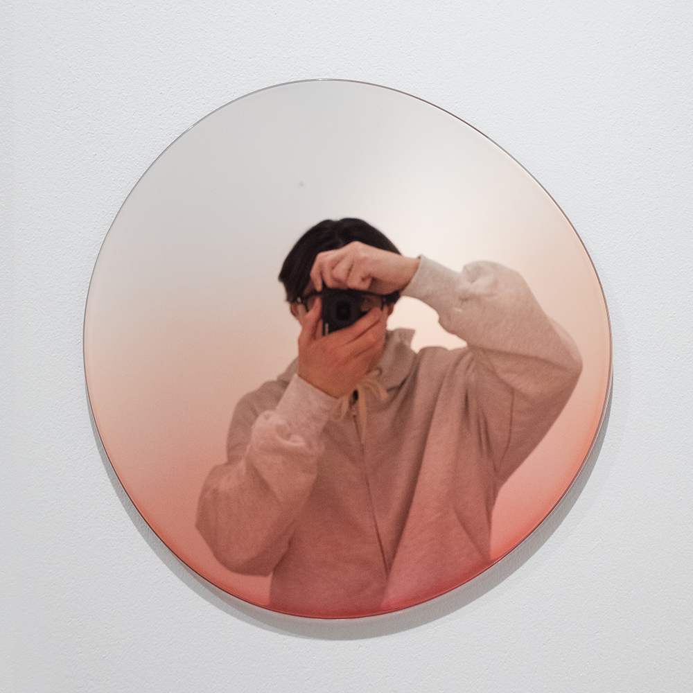 Зеркало Air Mirror Rose Gold by Air Mirror — дизайнерская мебель, свет и декор Made Sense